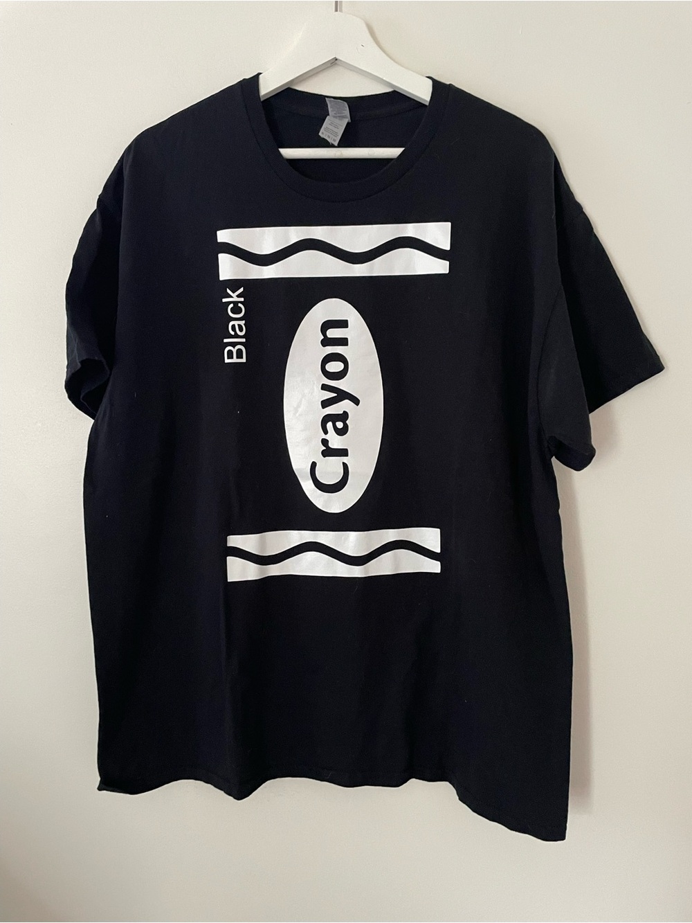 Gildan Black Graphic Crewneck T-Shirt